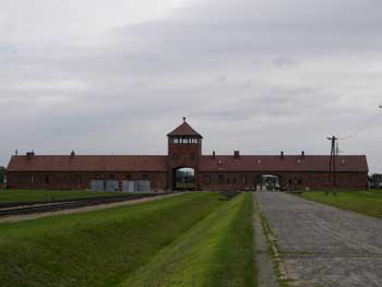 Aushwitz 11 'Birkenau' Entrance